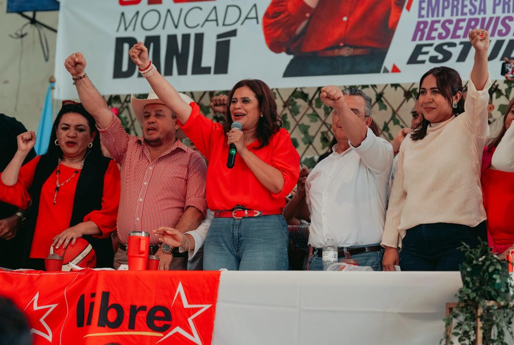 LIBRE enfrenta desventaja en encuestas contra la oposición en Honduras
