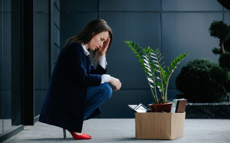 Economía hondureña en crisis: cierre masivo de empresas y fuga de capitales bajo LIBRE