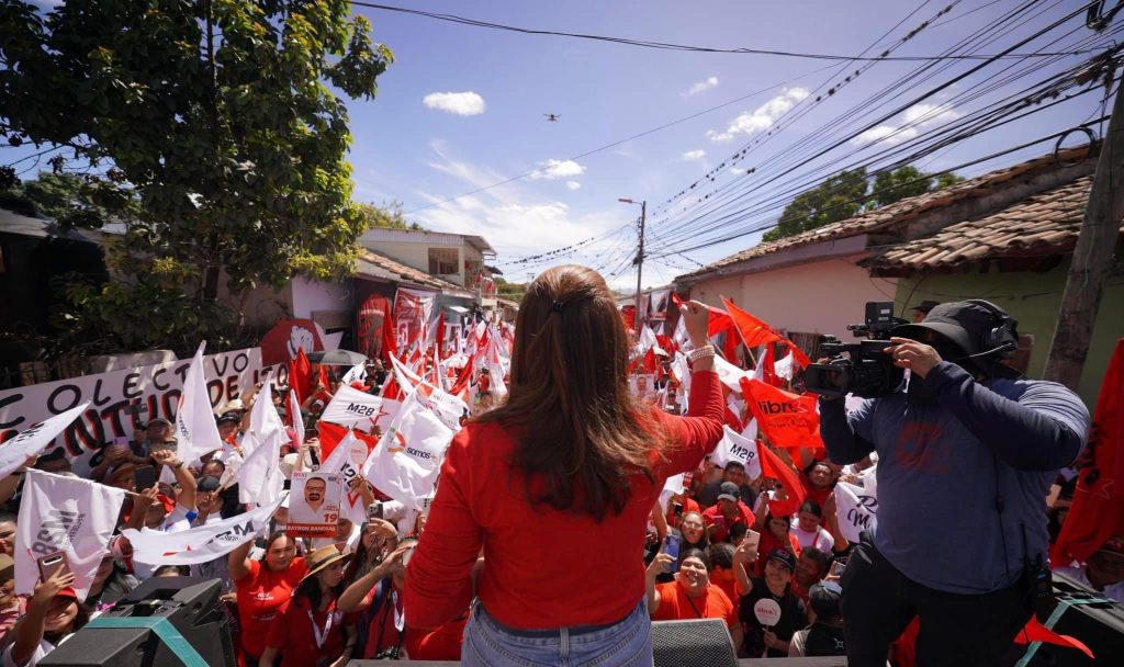Honduras: LIBRE enfrenta caídas en sondeos y tensiones institucionales