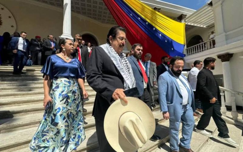 La Transición Hondureña y las Movidas de Mel Zelaya