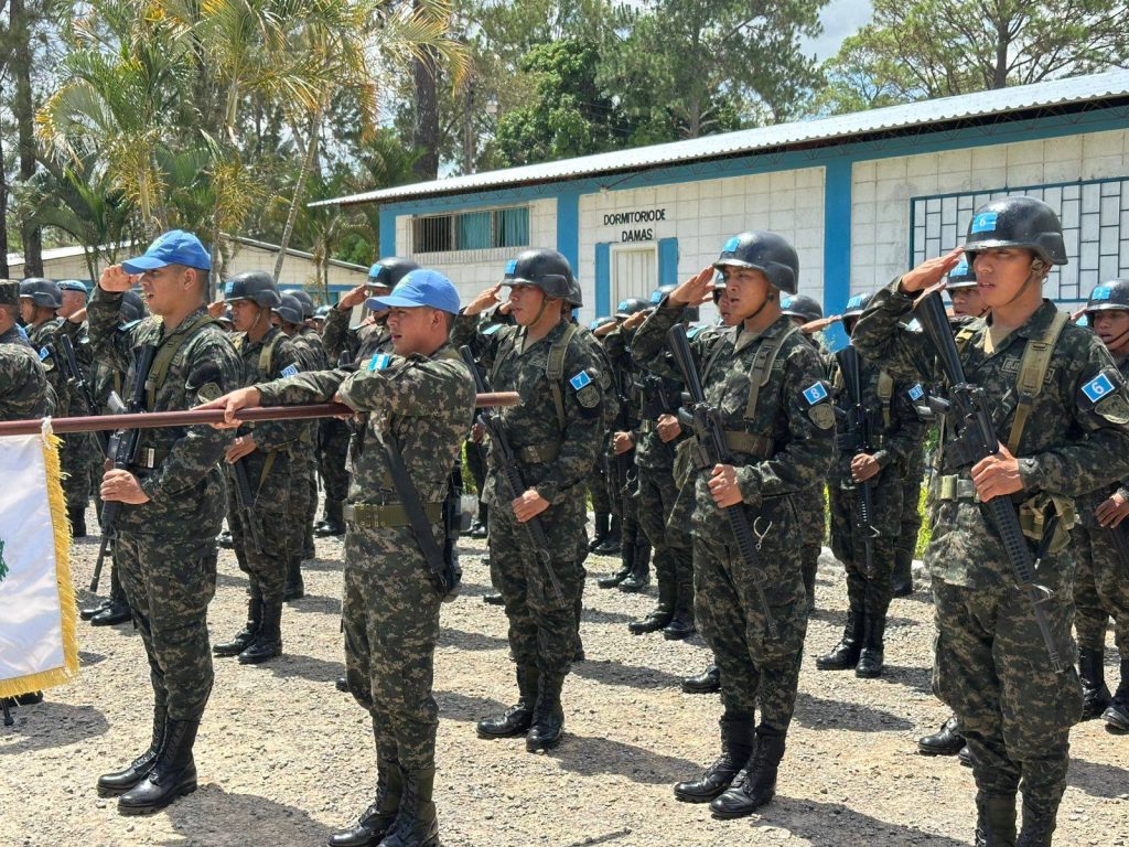 Elecciones en Honduras: Prensa Acosada y Rumores de Boicot Militar
