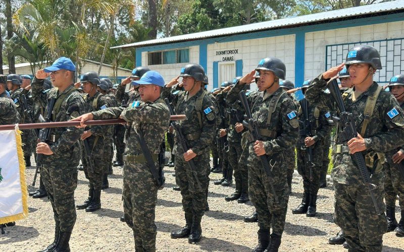 Elecciones en Honduras: Prensa Acosada y Rumores de Boicot Militar
